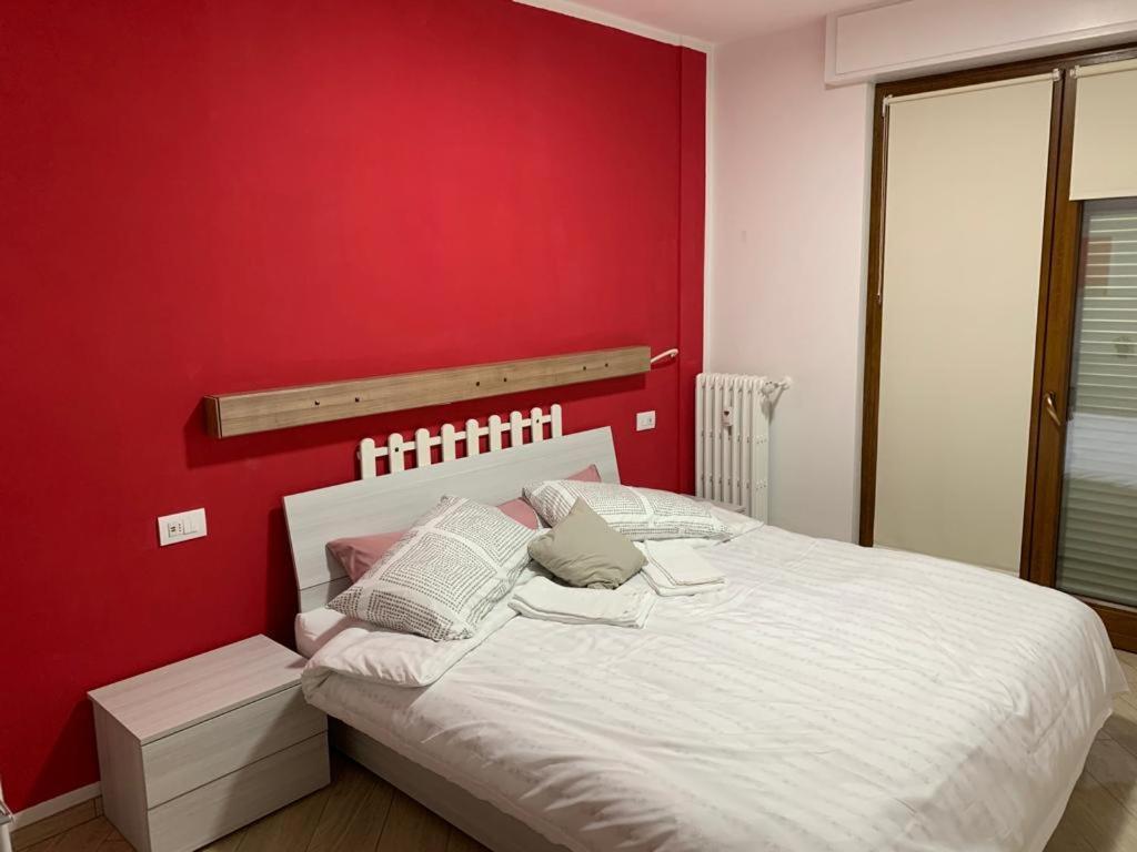 Alfiume B Apartment Tirano Bagian luar foto