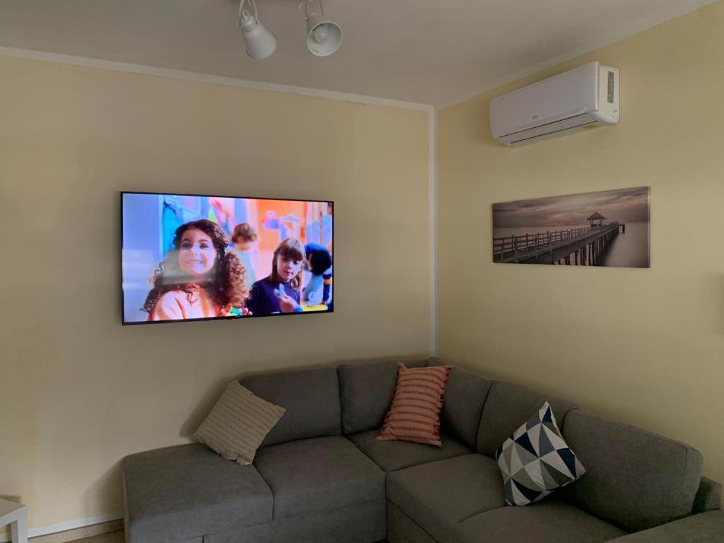 Alfiume B Apartment Tirano Bagian luar foto