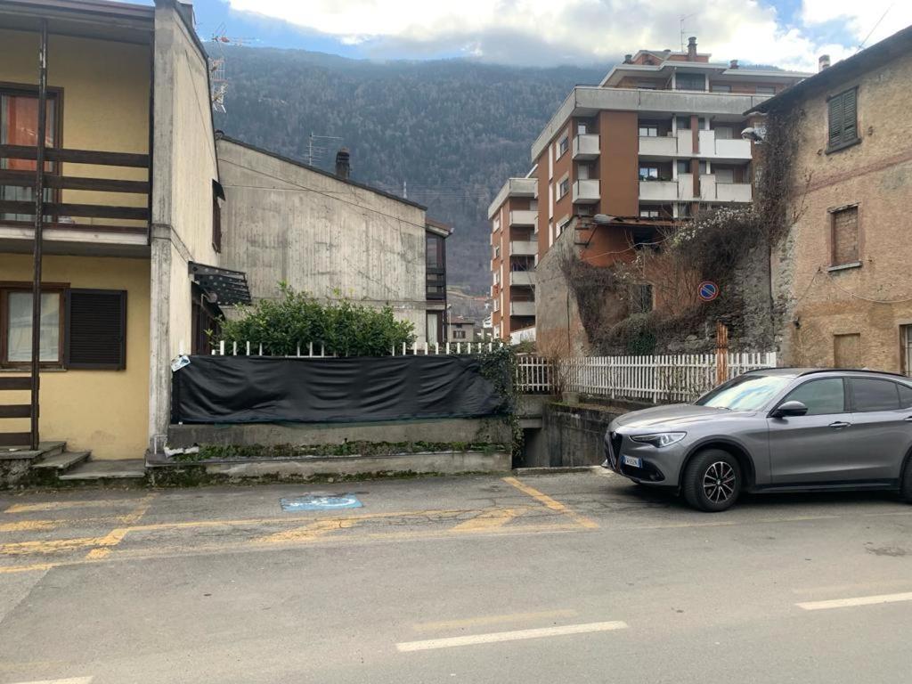 Alfiume B Apartment Tirano Bagian luar foto